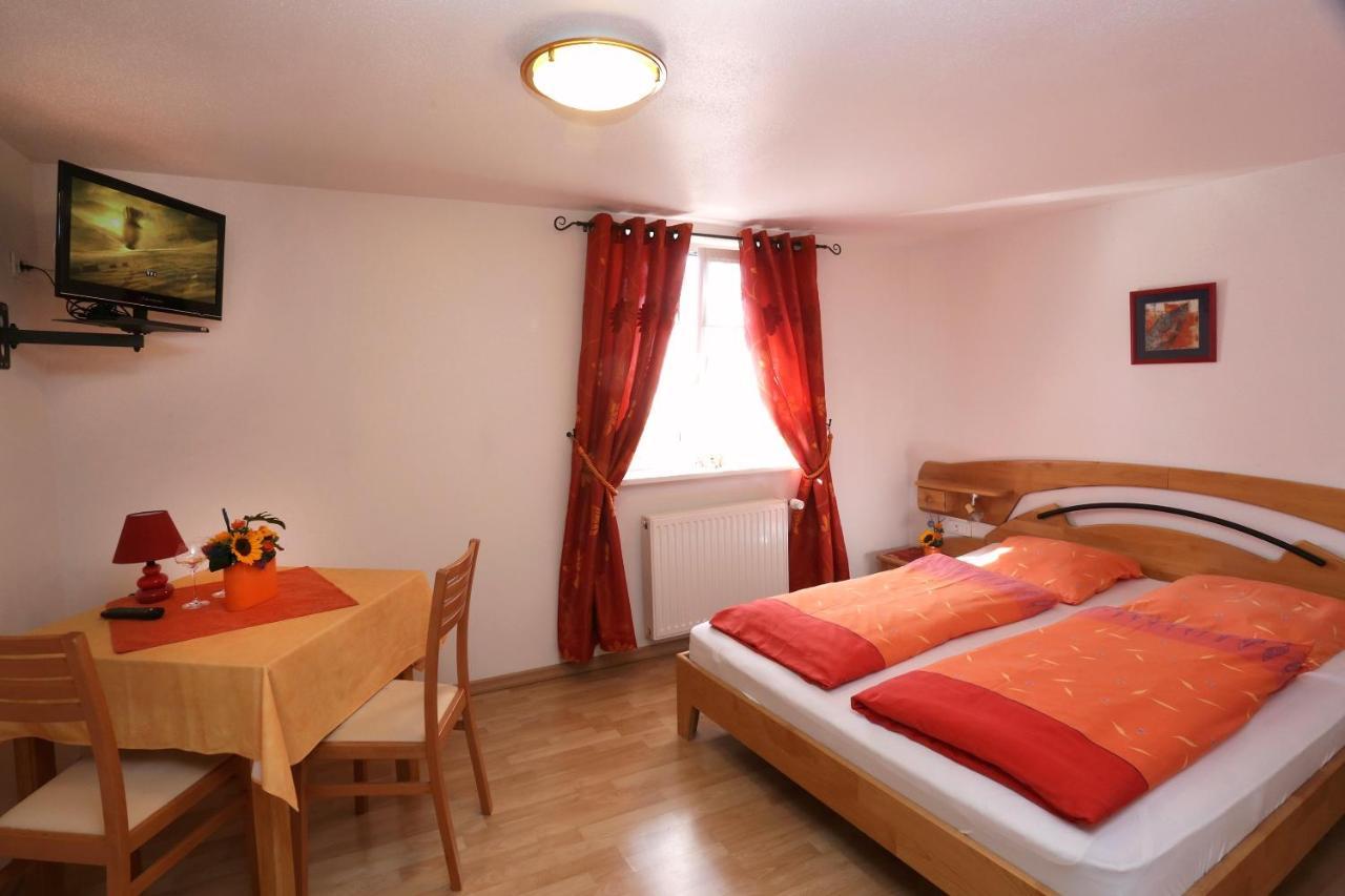Bed and Breakfast Sylvie Fahrer Et Fils Saint-Hippolyte  Esterno foto